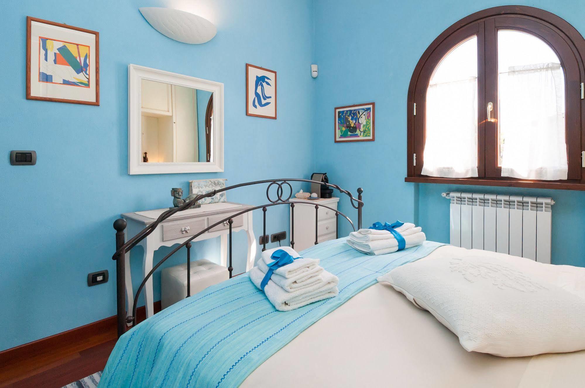 B&B La Dolce Vita Flumini di Quartu Εξωτερικό φωτογραφία